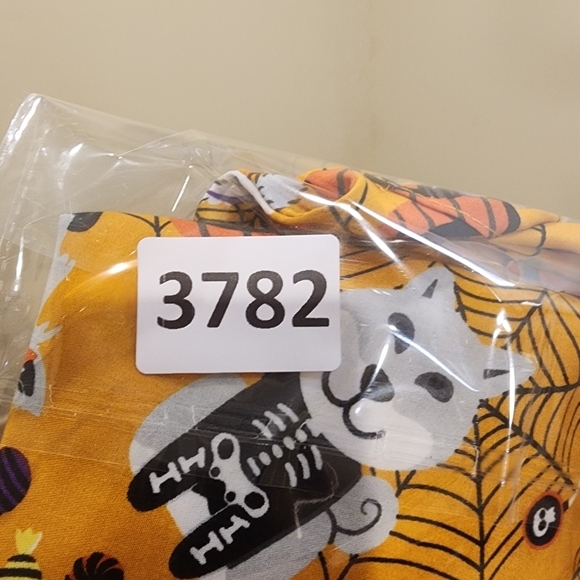 SERENE Uniformes Women's Halloween Puppies Scrub Top XL - Picture 9 of 9